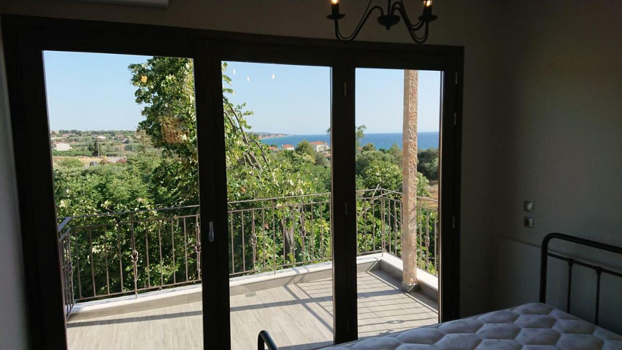 Апартаменты Stone House With Seaview Неа-Потидеа Экстерьер фото