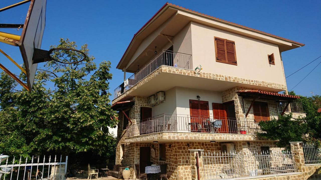 Апартаменты Stone House With Seaview Неа-Потидеа Экстерьер фото