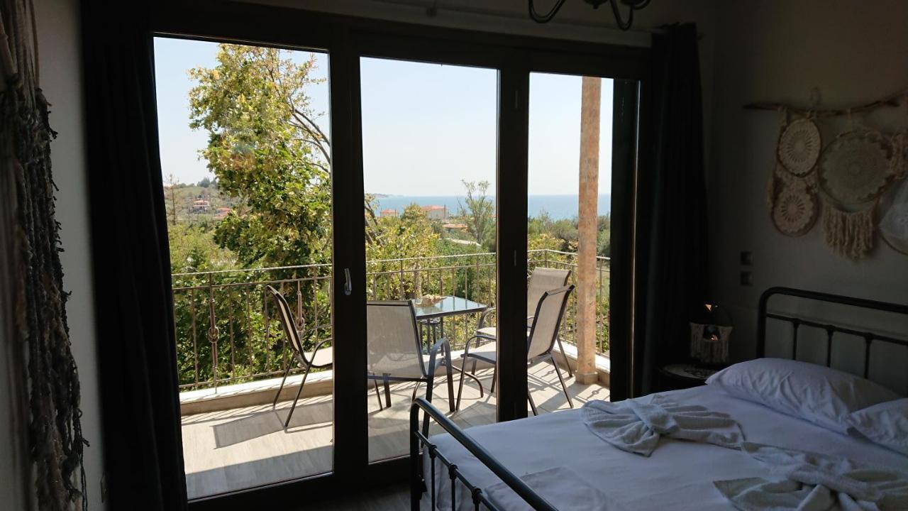 Апартаменты Stone House With Seaview Неа-Потидеа Экстерьер фото